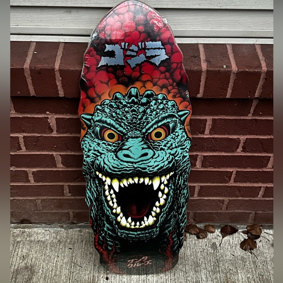 EXTREMELY RARE - Santa Cruz Godzilla Destroyer Skateboard Deck 11 x 32- IN HAND - Picture 3 of 4